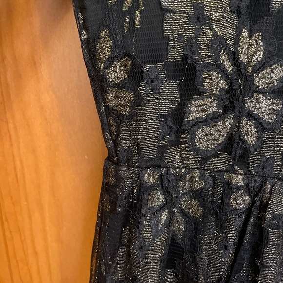 Black & Gold Lace Suzy Shier Cocktail Dress - Picture 5 of 5